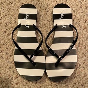 New Splendid Flip Flop Sandals